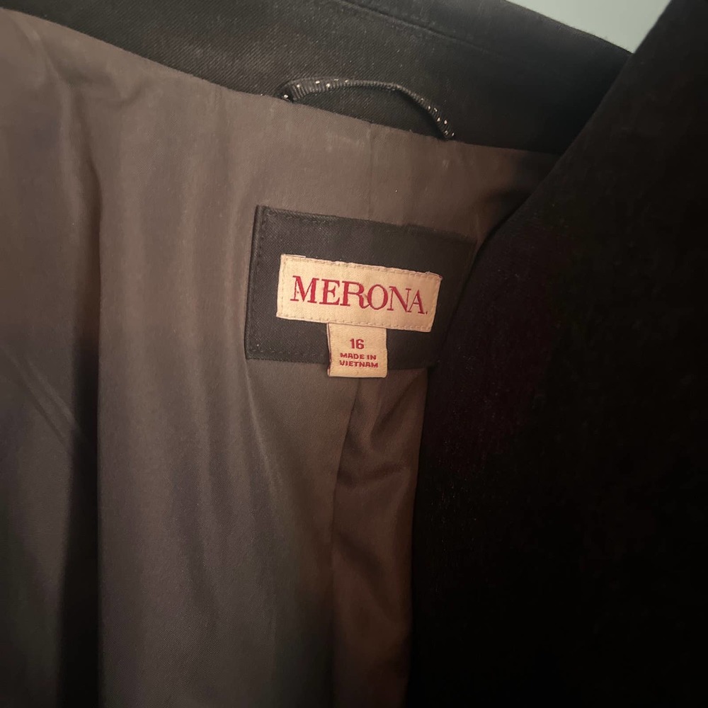 Merona Black Blazer with Lining Sleeve Detail - Picture 7 of 7